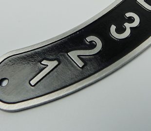 plaque identification machine