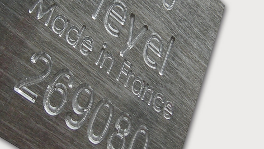 Plaque en inox gravé en creux