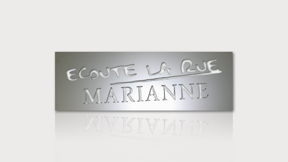 Plaque metallique sur mesure