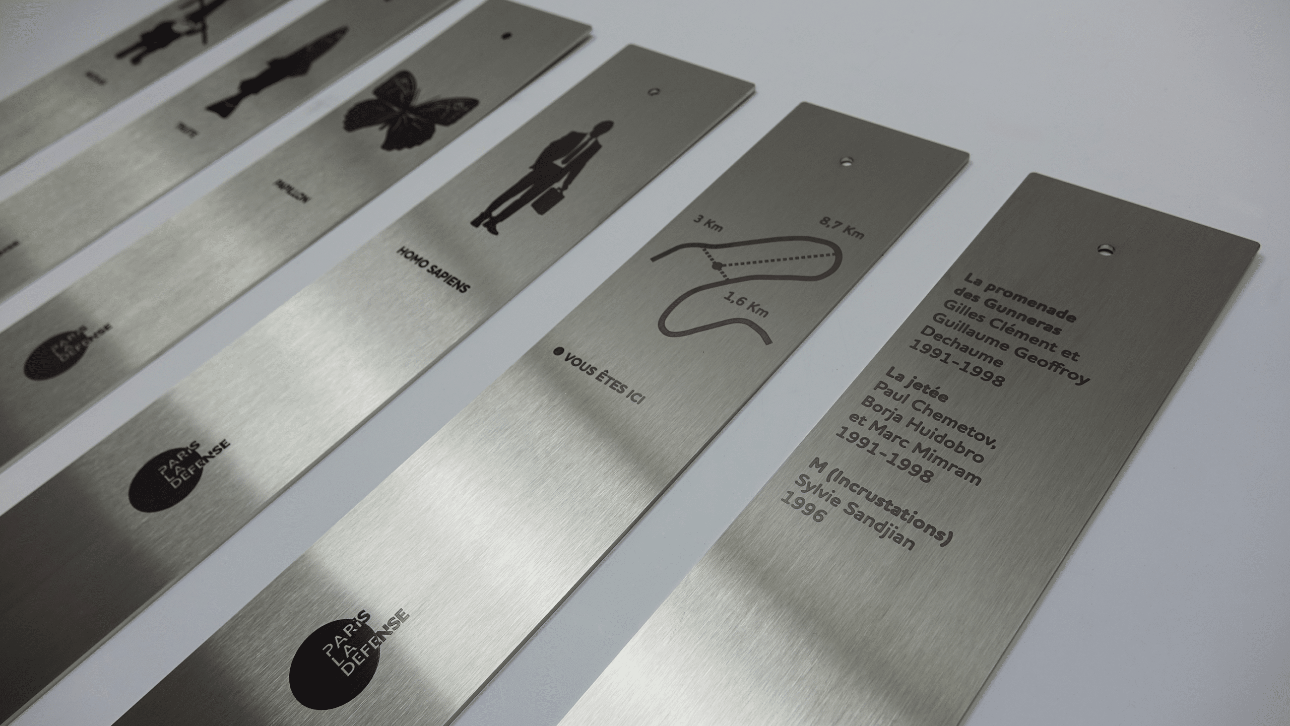 Plaques de signalétique en inox gravé pour un parc botanique